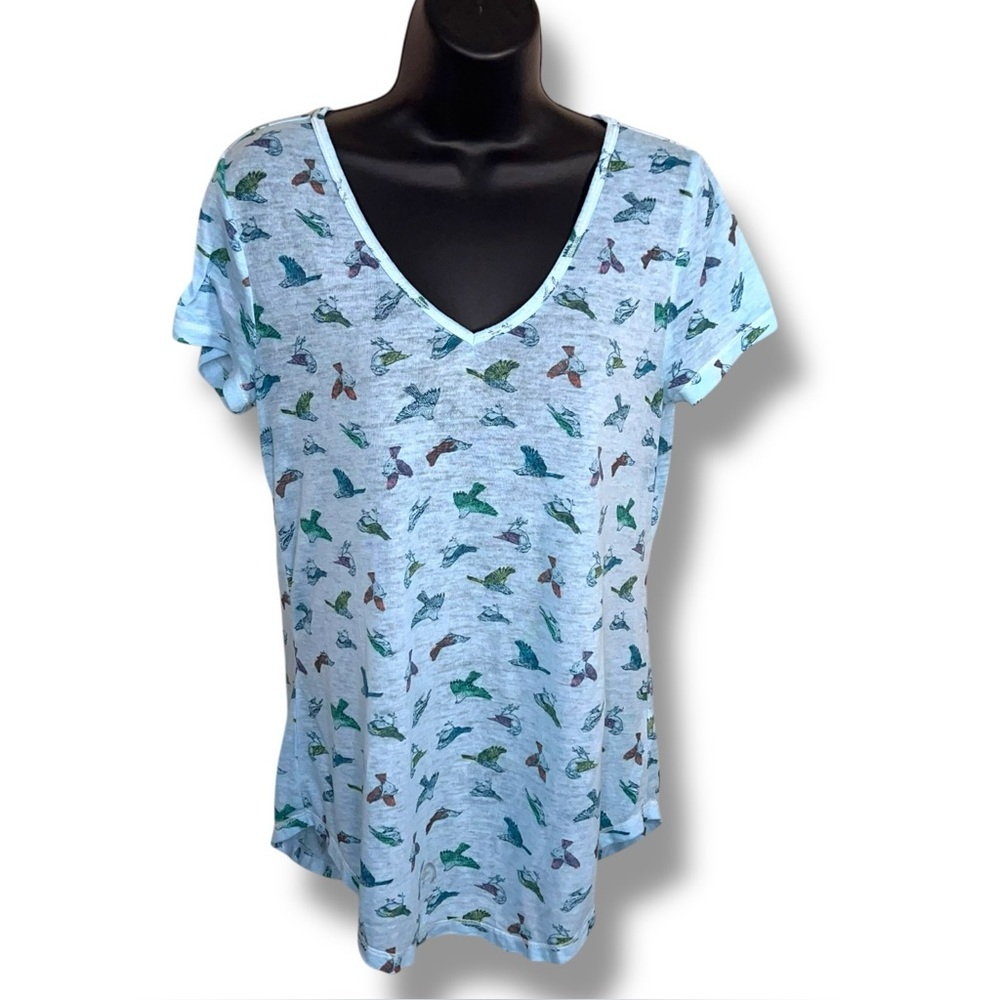 Medium Juniors Mudd Blue Colorful Bird Print Vneck Tee Tshirt Lightweight